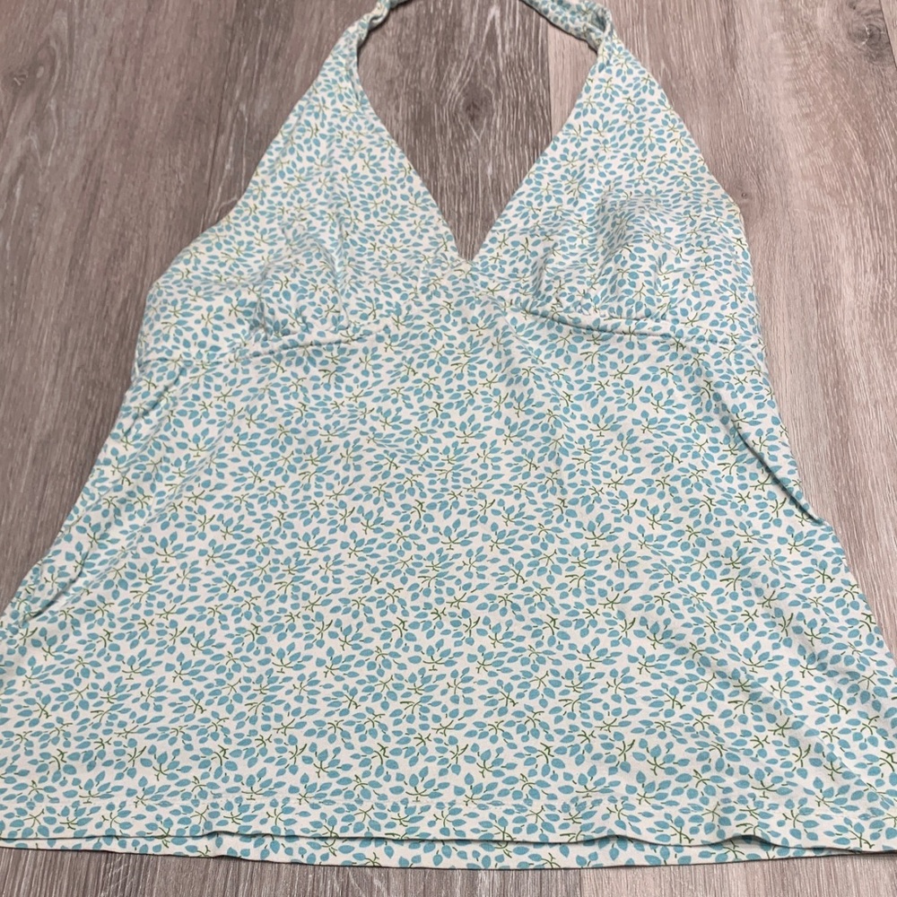 ⸻

💙🌿 J.Crew Blue Leaf Summer Halter Top – Breezy & Chic 🌿💙